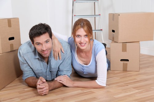 Efficient unpacking services organizing new spaces in Acton